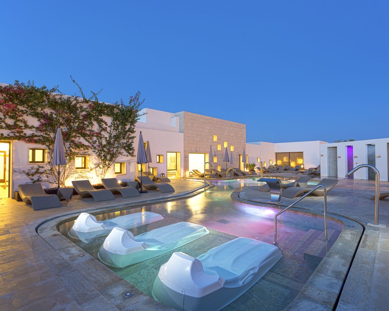 - Spa Hotel in Ibiza - Grand Palladium Palace Ibiza Resort & Spa