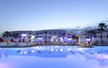 Ushua&iuml;a Ibiza Beach Hotel - Зона бассейна